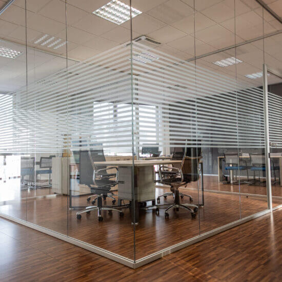 arredamento uffici, uffici operativi, uffici direzionali, pareti vetrate uffici bra